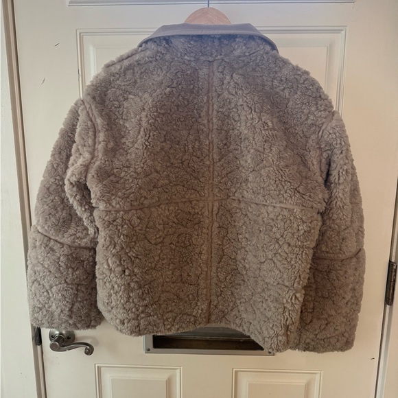 Cozy Gray Sherpa Jacket - Picture 2 of 3